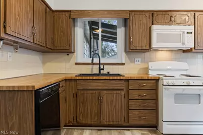 1393 Bryden Drive, Akron, OH 44313 - Photo 17