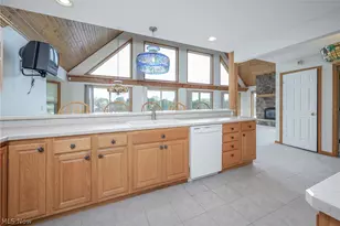 483 Owl Point, Roaming Shores, OH 44084 - Photo 11