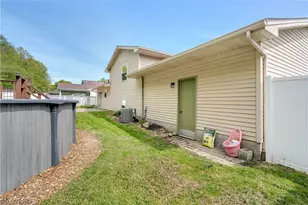 624 Angiline Dr, Boardman, OH 44512 - Photo 13