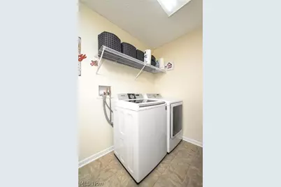 1242 Bexley Circle, Akron, OH 44312 - Photo 21