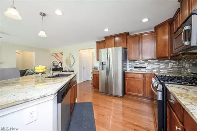 1242 Bexley Circle, Akron, OH 44312 - Photo 19