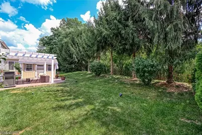 1242 Bexley Circle, Akron, OH 44312 - Photo 41