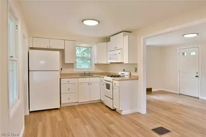 6610 Chestnut Ridge Road, Hubbard, OH 44425 - Photo 25