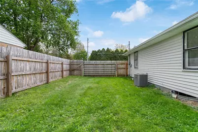 914 Jacoby Road, Akron, OH 44321 - Photo 33