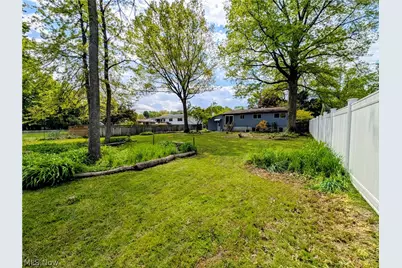 16116 Lanier Avenue, Strongsville, OH 44136 - Photo 5