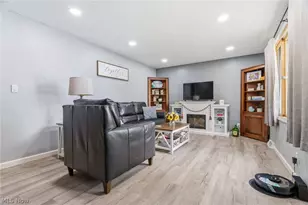 2533 W 37th St, Lorain, OH 44053 - Photo 7