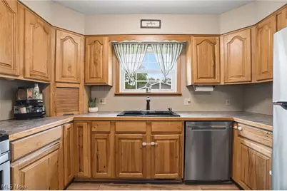 7630 Jennings Drive, Painesville, OH 44077 - Photo 9