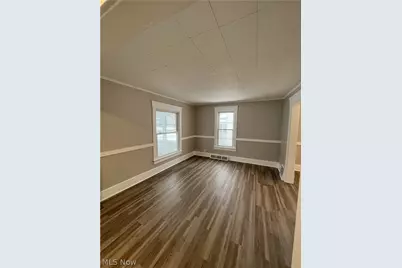 2110 12th Street SW, Akron, OH 44314 - Photo 7