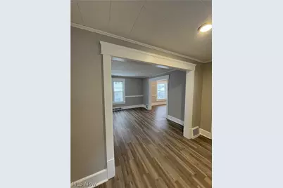 2110 12th Street SW, Akron, OH 44314 - Photo 5