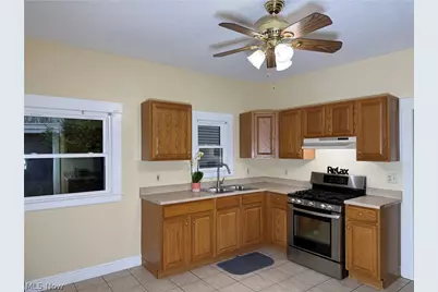 1369 Park, Oakwood, OH 44107 - Photo 11