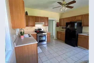 1369 Park Row, Oakwood, OH 44107 - Photo 15