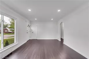 4380 Prasse Rd, South Euclid, OH 44121 - Photo 5