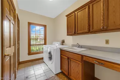 6875 Spring Glen Drive, Valley City, OH 44280 - Photo 25