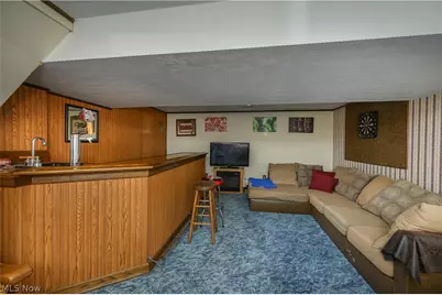 2677 Summit Road, Akron, OH 44321 - Photo 17