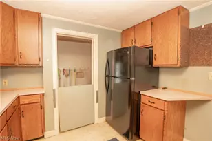 1706 31st St NW, Canton, OH 44709 - Photo 7