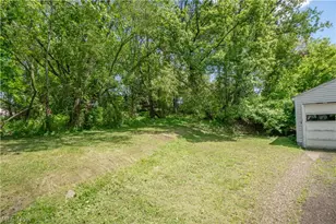 1706 31st St NW, Canton, OH 44709 - Photo 25