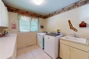 857 Hardwood Ct, Mayfield Village, OH 44040 - Photo 39