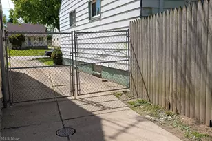 14909 Lotus Dr, Loveland, OH 44128 - Photo 23