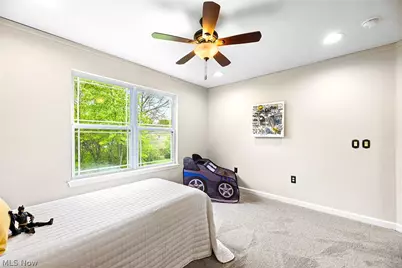 2212 Dorchester Drive, Kent, OH 44240 - Photo 23