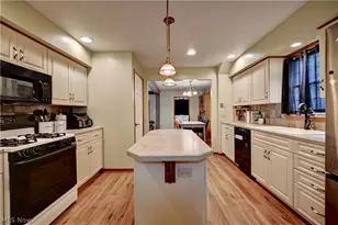 1036 Briarview Ave NW, North Canton, OH 44720 - Photo 21