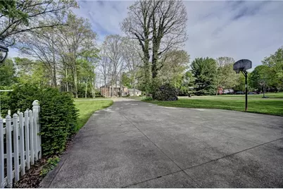 1036 Briarview Avenue NW, North Canton, OH 44720 - Photo 49