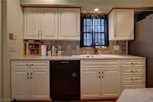 1036 Briarview Ave NW, North Canton, OH 44720 - Photo 19