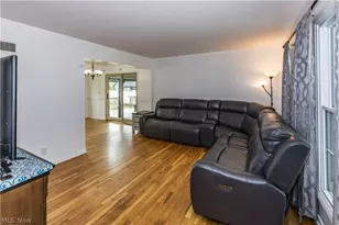 537 Eric Dr, Tallmadge, OH 44278 - Photo 7