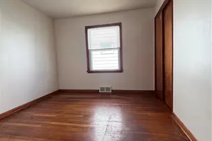 12117 Thraves Rd, Garfield Heights, OH 44125 - Photo 9