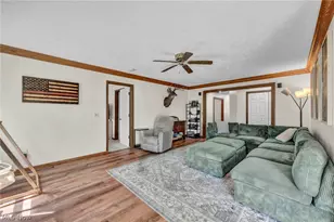 325 Longfellow St, Elyria, OH 44035 - Photo 17