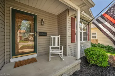 325 Longfellow Street, Elyria, OH 44035 - Photo 5
