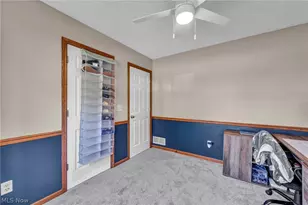 325 Longfellow St, Elyria, OH 44035 - Photo 27