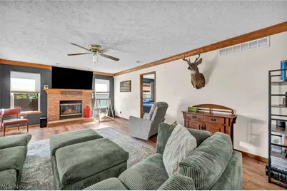 325 Longfellow Street, Elyria, OH 44035 - Photo 19