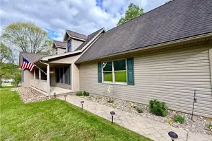 203 Doll St, Weirton, WV 26062 - Photo 5