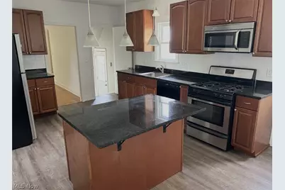 5688 Shawnee Drive, Lyndhurst, OH 44124 - Photo 5