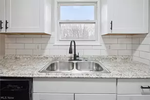 6699 Deer Ct, Huber Heights, OH 44146 - Photo 7