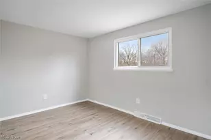 6699 Deer Ct, Huber Heights, OH 44146 - Photo 11