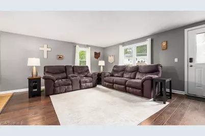 948 N Moorewood Drive, Zanesville, OH 43701 - Photo 5
