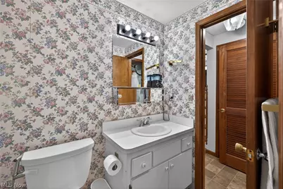 286 E 310th Street, Willowick, OH 44095 - Photo 33