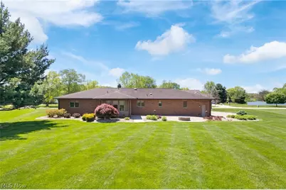 2615 Canaan Drive, Uniontown, OH 44685 - Photo 9