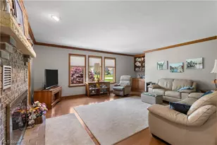 2615 Canaan Dr, Uniontown, OH 44685 - Photo 11