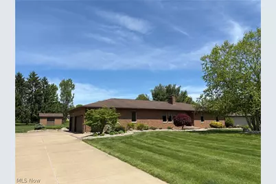 2615 Canaan Drive, Uniontown, OH 44685 - Photo 1