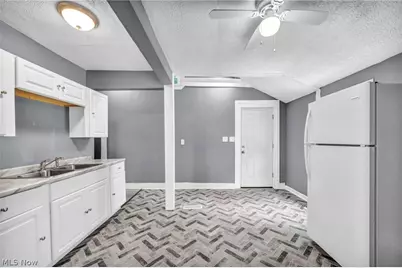 1004 East Avenue, Elyria, OH 44035 - Photo 11