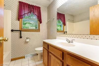 1478 Plateau Street NE, Uniontown, OH 44685 - Photo 23