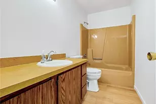 5770 Bradley Rd, North Olmsted, OH 44070 - Photo 19