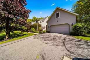 11790 Arbor Glen Dr, Chardon, OH 44024 - Photo 37