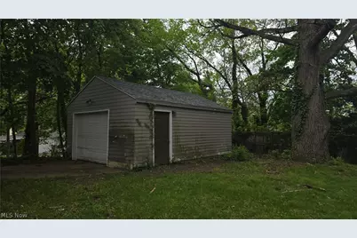 146 Hermann Street, Barberton, OH 44203 - Photo 7