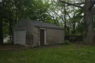 146 Hermann St, Barberton, OH 44203 - Photo 7