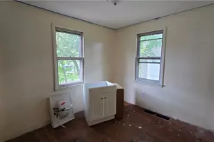 146 Hermann St, Barberton, OH 44203 - Photo 29