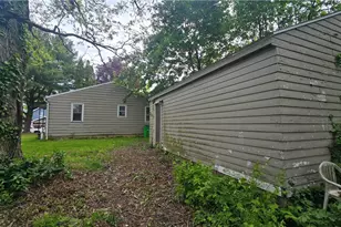 146 Hermann St, Barberton, OH 44203 - Photo 9