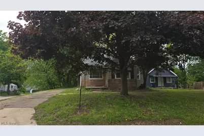 146 Hermann Street, Barberton, OH 44203 - Photo 3